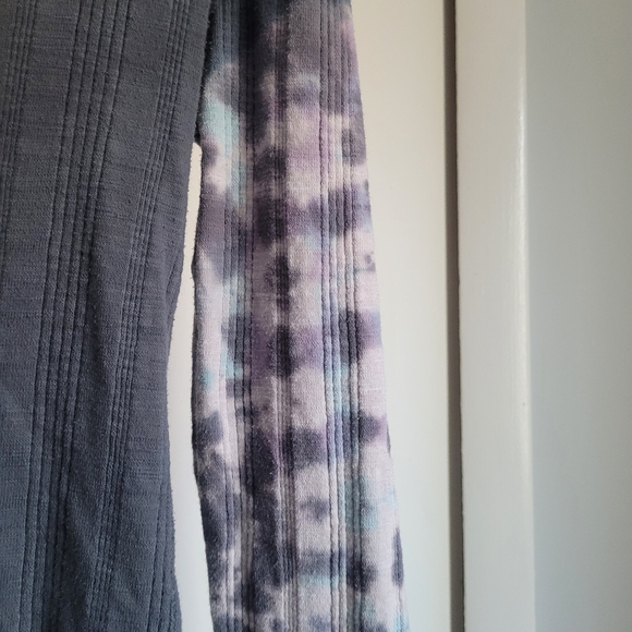 We the Free Wide Scoop Neck with Dyed Sleeves - Picture 3 of 7